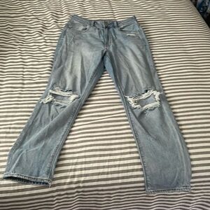 EUC American Eagle High Rise Mom Jeans Size 6